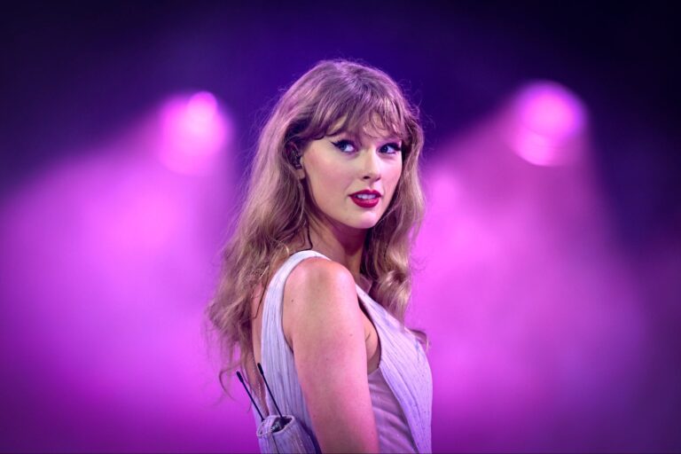 1729087998 Taylor swift GettyImages 2166943469