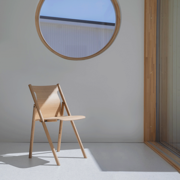 Faneeri folding chair by Forsman Design for Nikari. Photo by Nikari 2