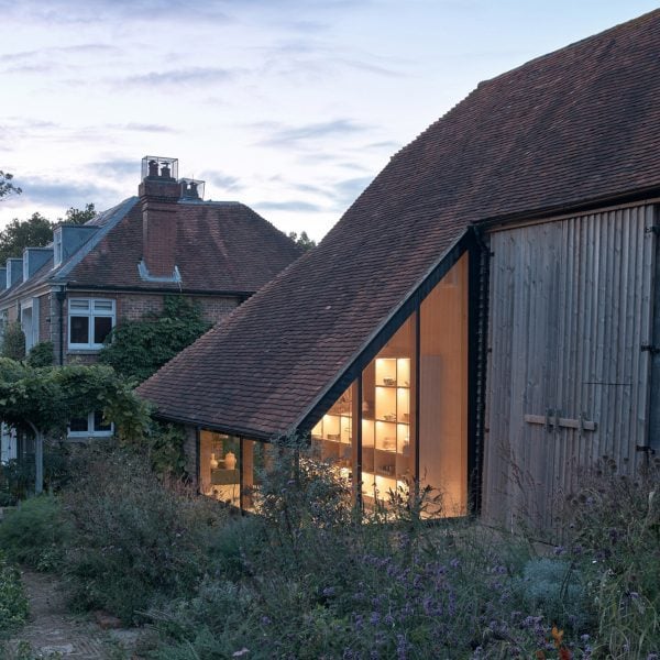 underwing workshop ashton porter architects renovations adaptive reuse uk england east sussex barn pottery studio dezeen 2364 hero