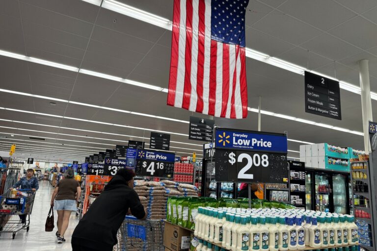 1746026548 walmart GettyImages 2209422260
