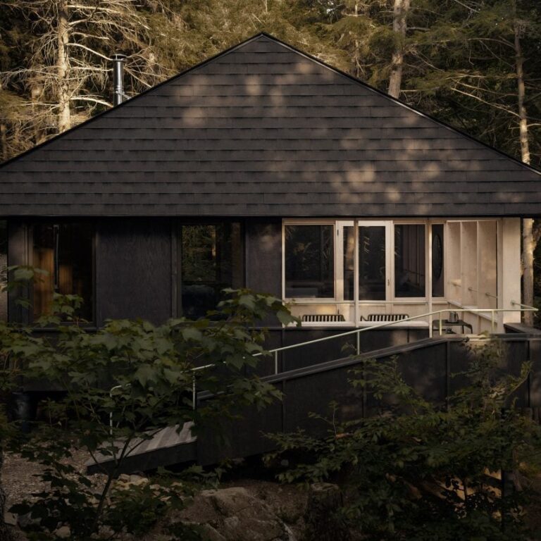 anya moryoussef architect smoke lake cabin sq dezeen 2364 col 0 852x852