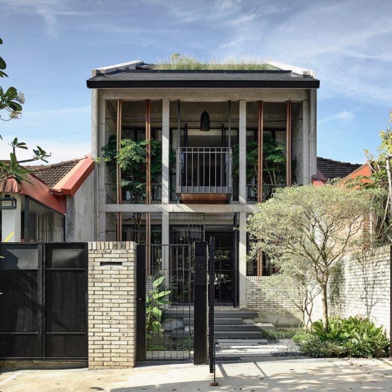 freight architects oku house singapore sq dezeen 2364 col 0 852x852